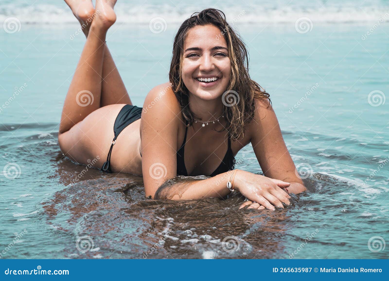 ashley maue add latina bathing suit photo