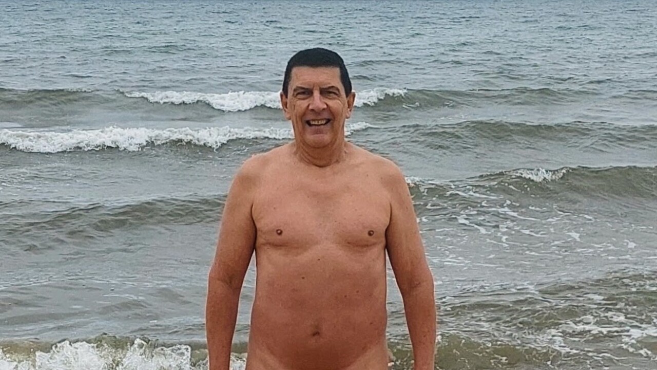 diana m colon add men naked beach photo