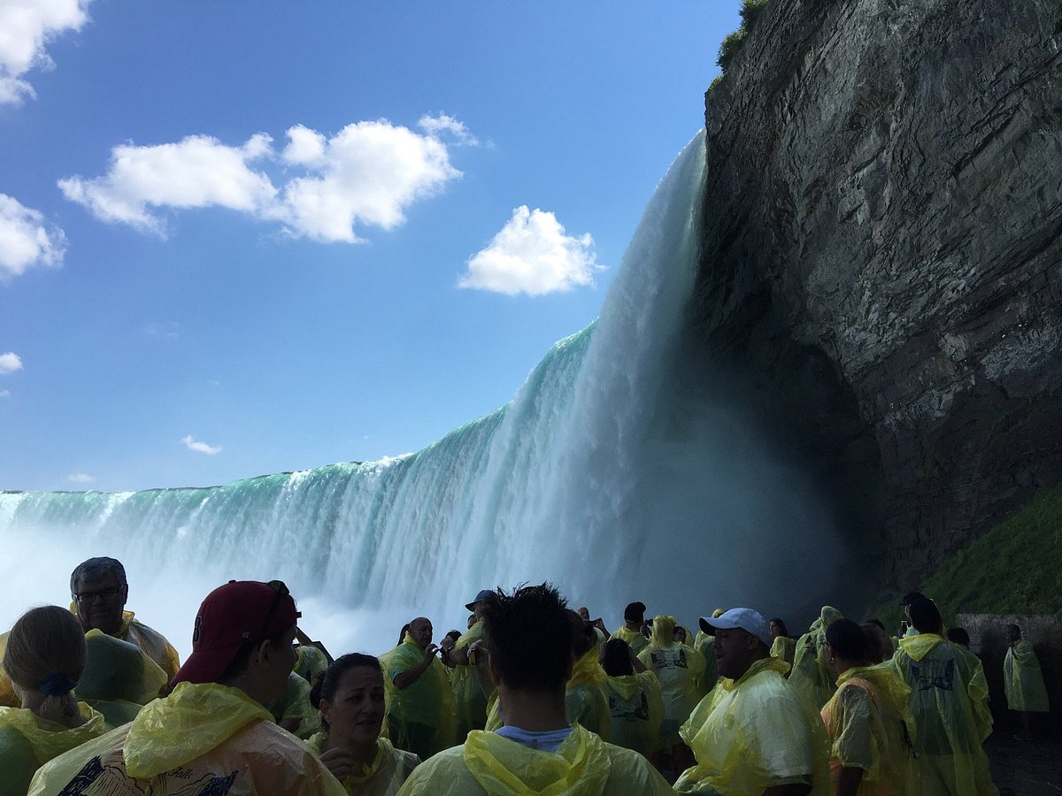 darcy carlile recommends Niagara Falls Canada Backpage