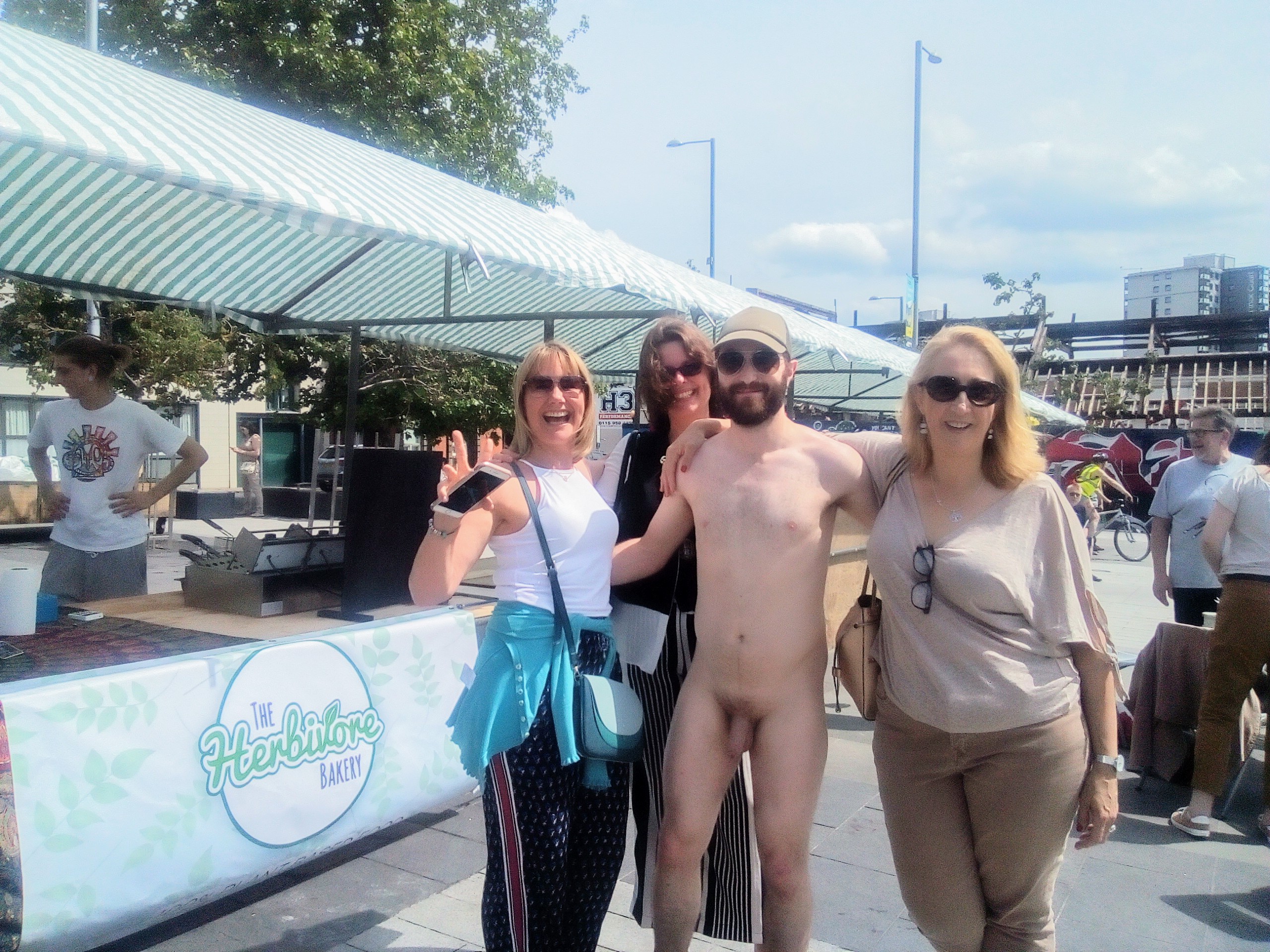 behzad bahadori recommends nudist women in public pic