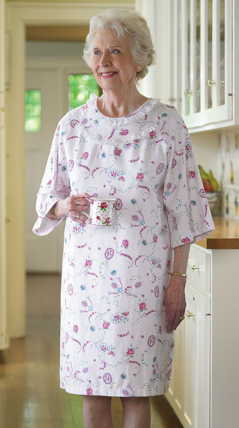 ali kiyani recommends Older Women In Nightgowns