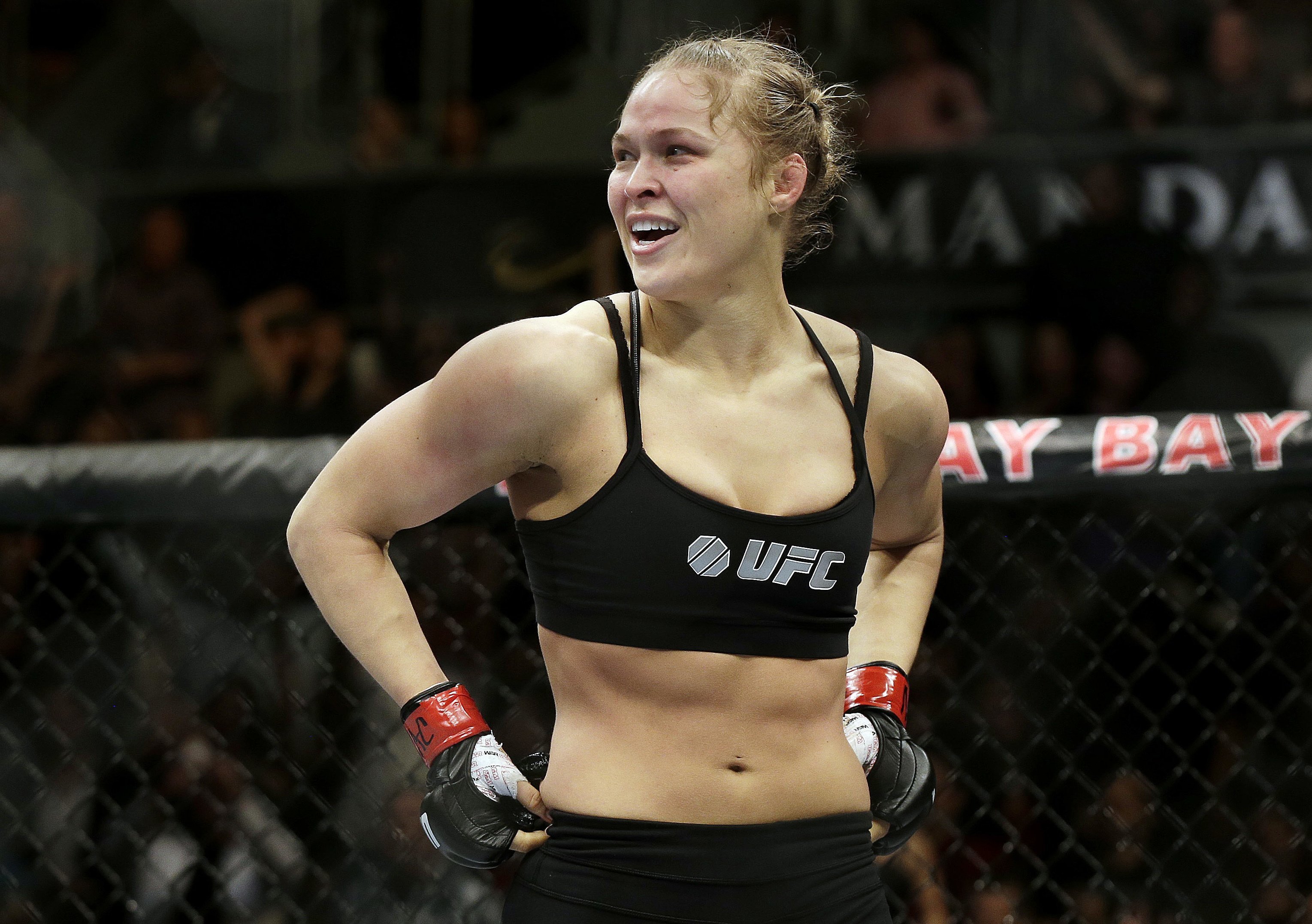 dillon haggett add ronda rousey a lesbian photo