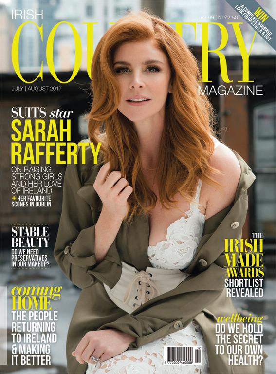 blake zeilinger recommends Sarah Rafferty Breast Size