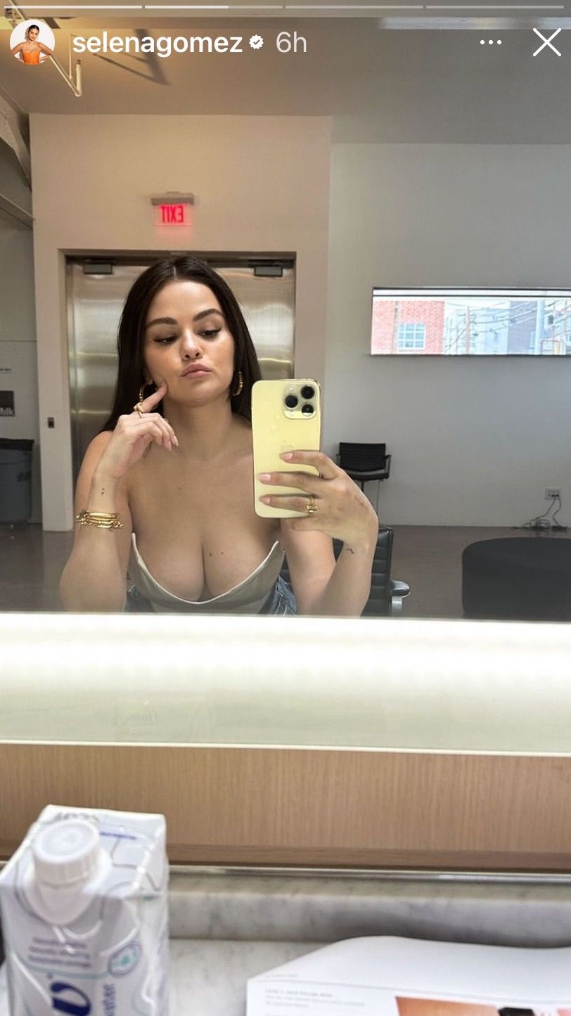 Best of Selena gomez showing her tits