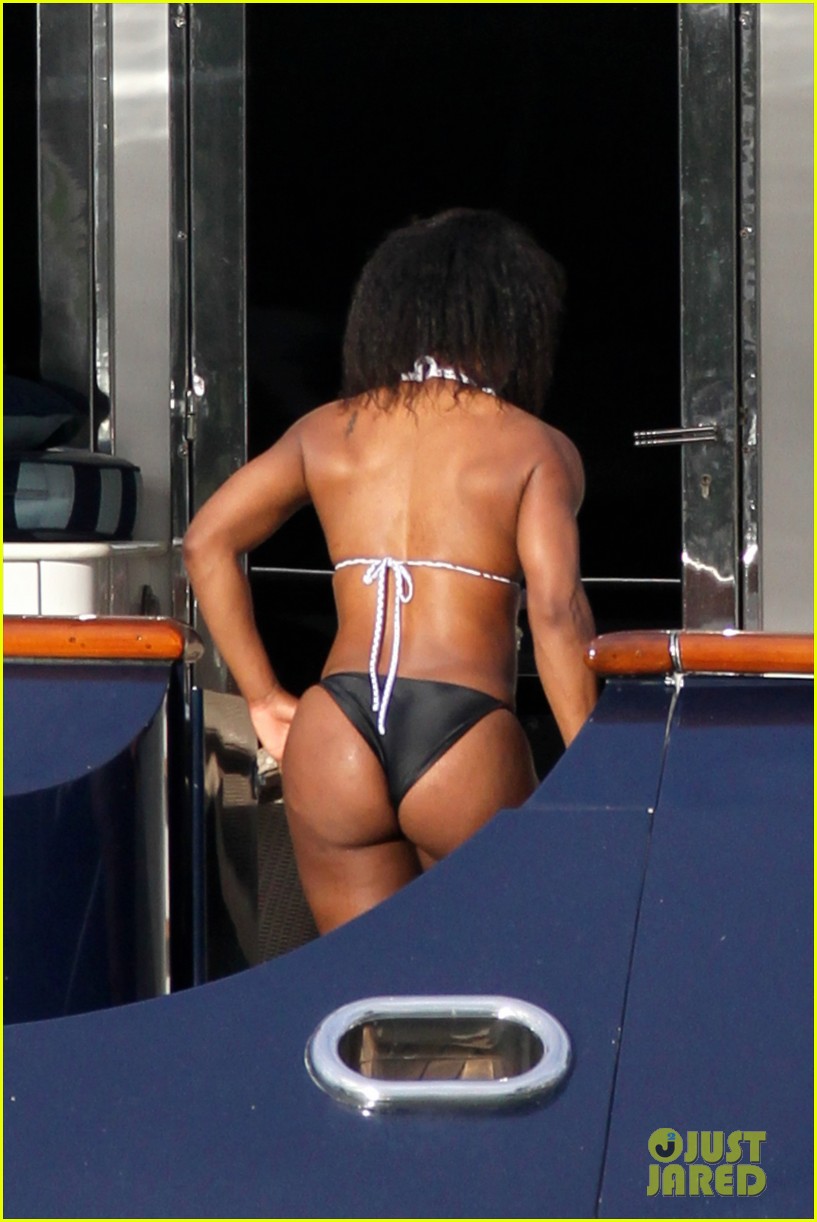 christine fun recommends serena williams no panties pic