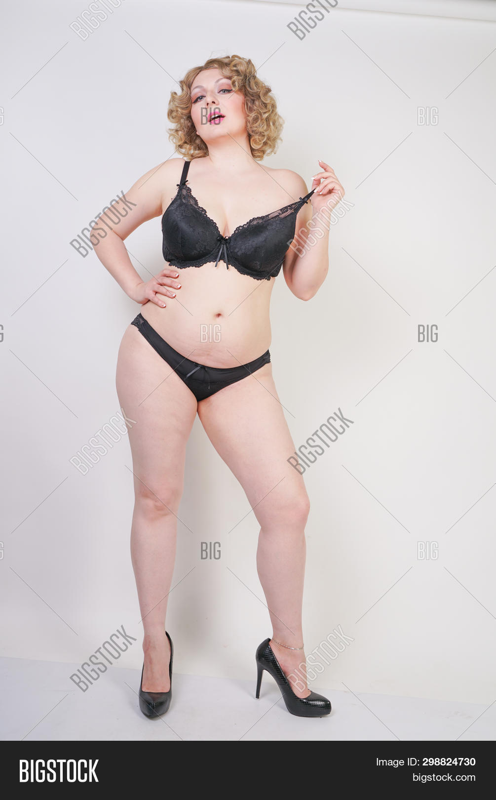 claudia schroeder recommends sexy chubby white women pic