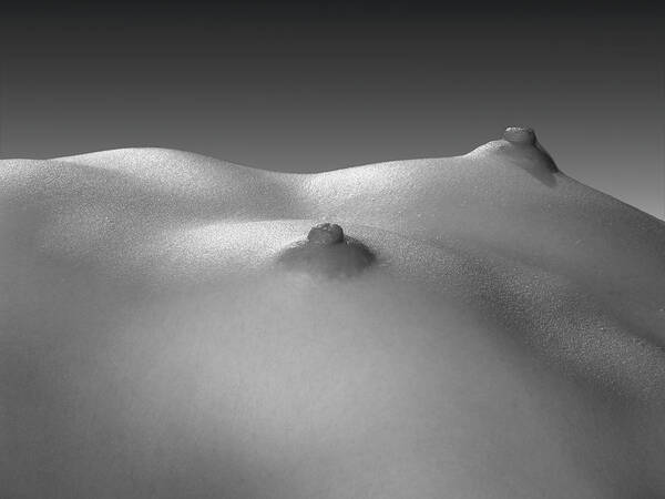 Small Nipples Pics busty nude
