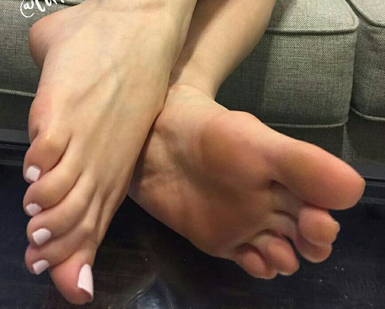 carmen n medina recommends Womens Feet Soles